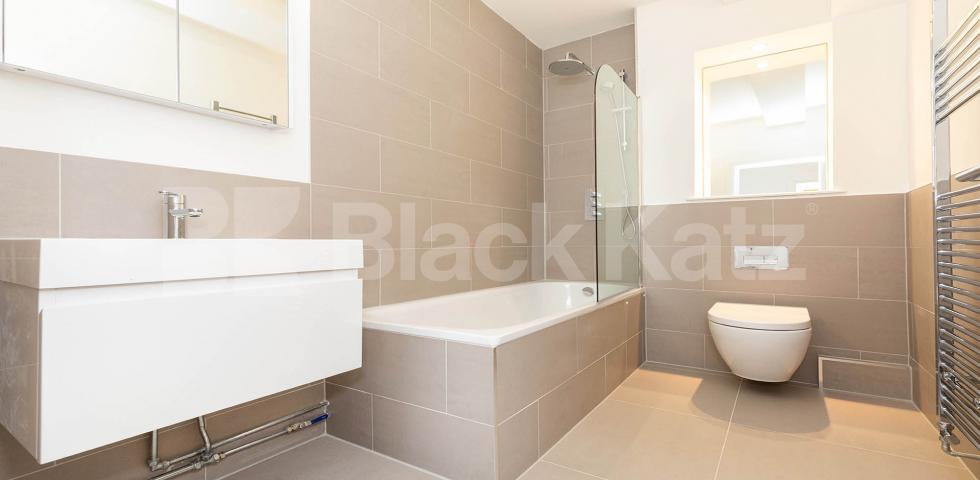 			1 Bedroom, 1 bath, 1 reception Apartment			 ABILITY PLAZA-KINGSLAND ROAD, DALSTON/HAGGERSTON